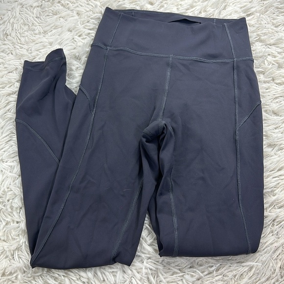 Lululemon In Movement 7/8 Tight *Everlux 25" - Picture 1 of 4
